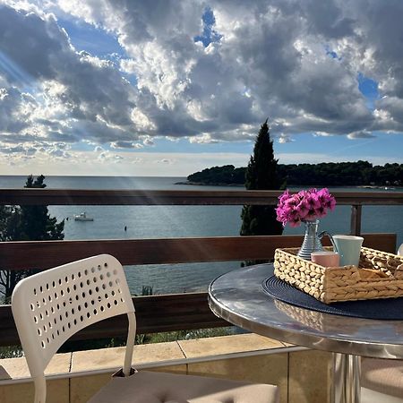 Apartment With A Sea View Pula Exterior photo
