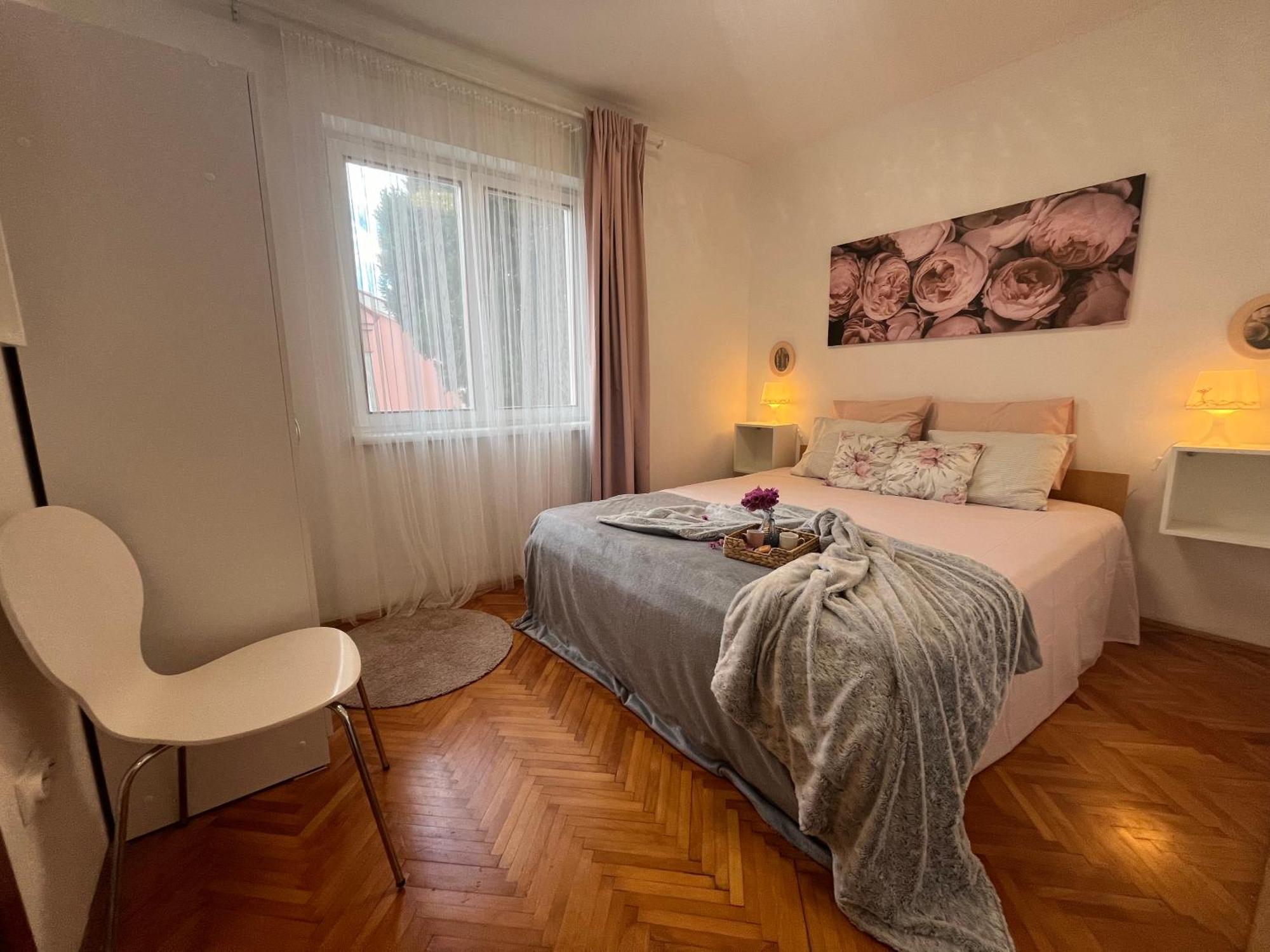 Apartment With A Sea View Pula Exterior photo