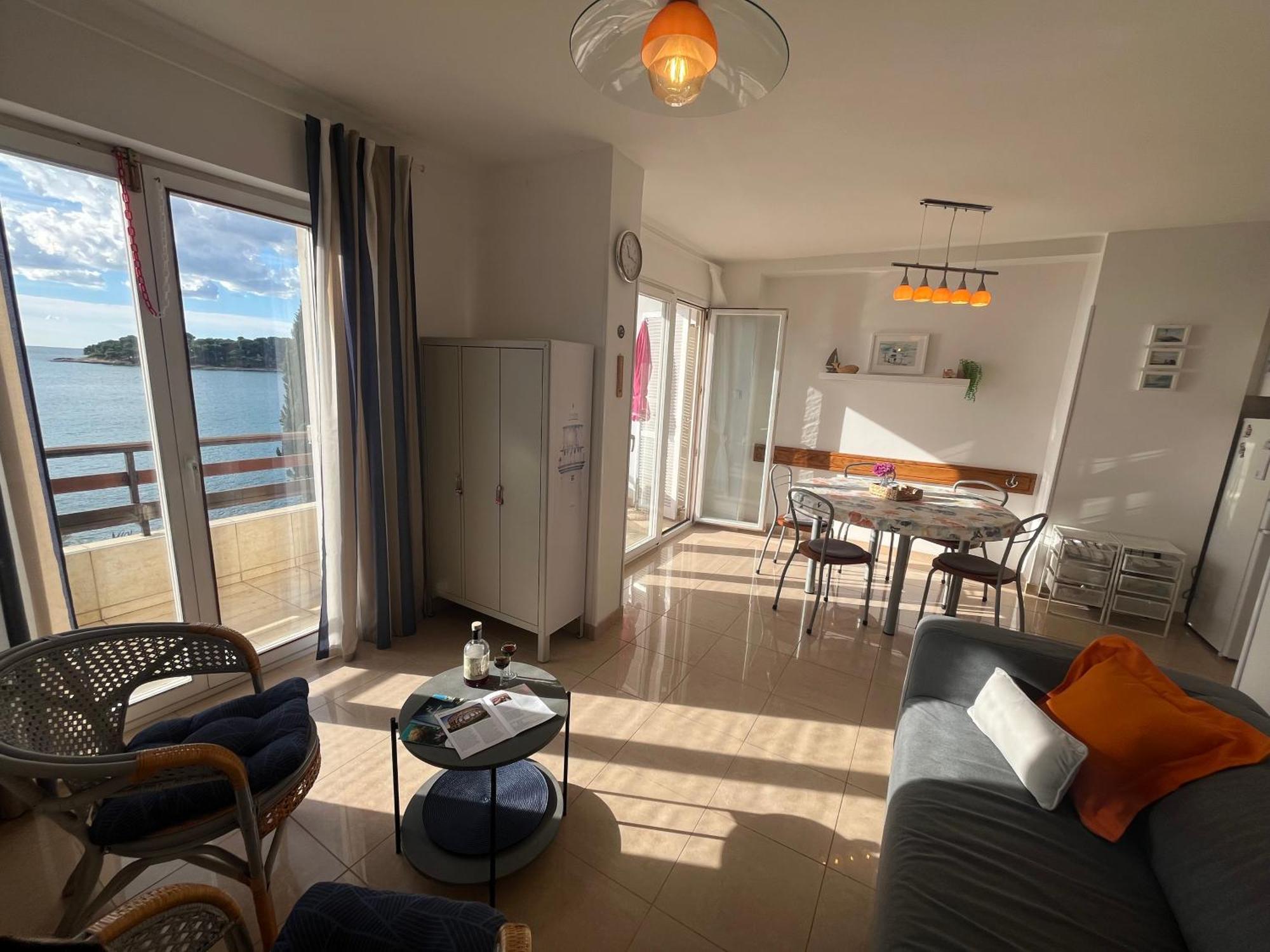 Apartment With A Sea View Pula Exterior photo