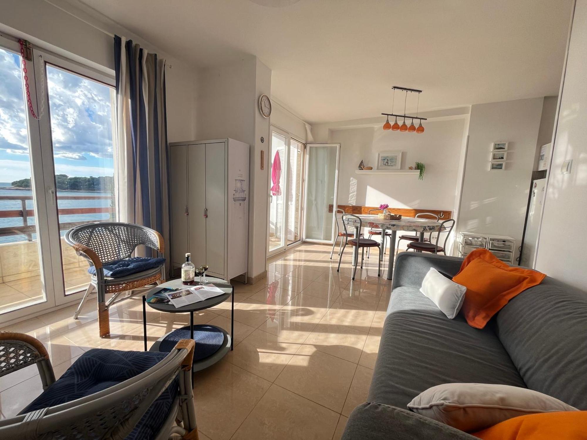 Apartment With A Sea View Pula Exterior photo